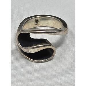 James Avery Retired Thick Swirl Ribbon Ring Sterling 5.5